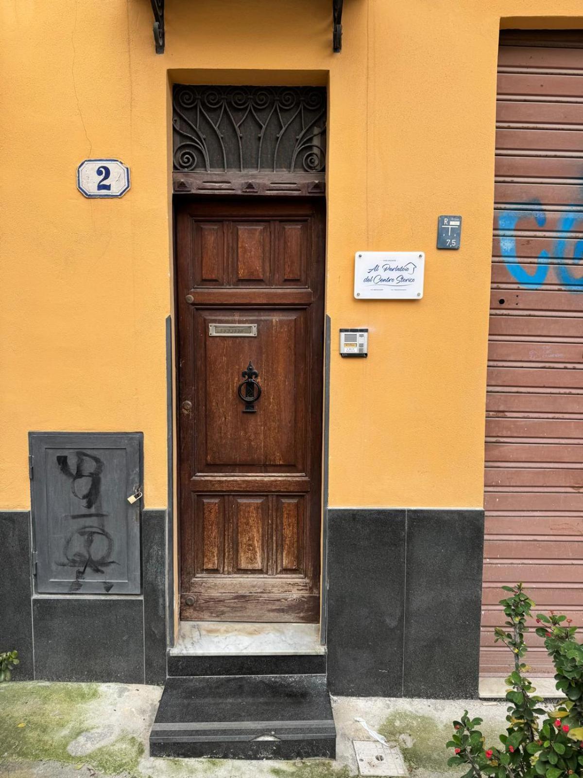 Al Parlatoio Del Centro Storico Apartment Palermo Luaran gambar